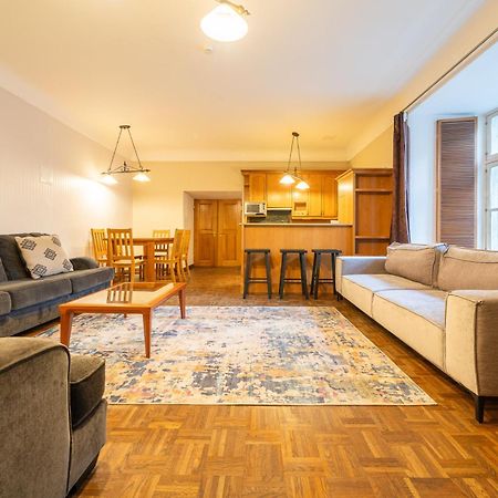 Old Town - Kohtu Apartment ทาลลินน์ ภายนอก รูปภาพ