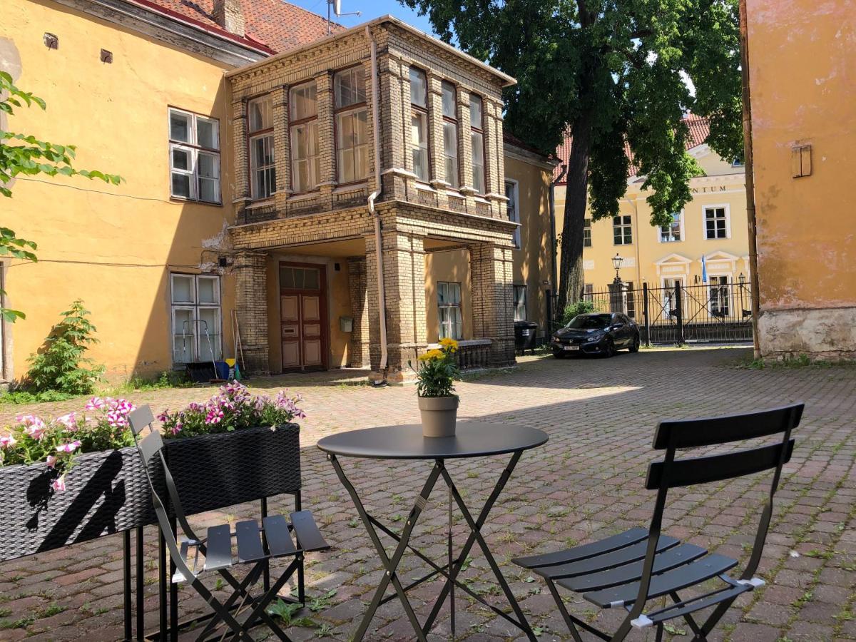 Old Town - Kohtu Apartment ทาลลินน์ ภายนอก รูปภาพ
