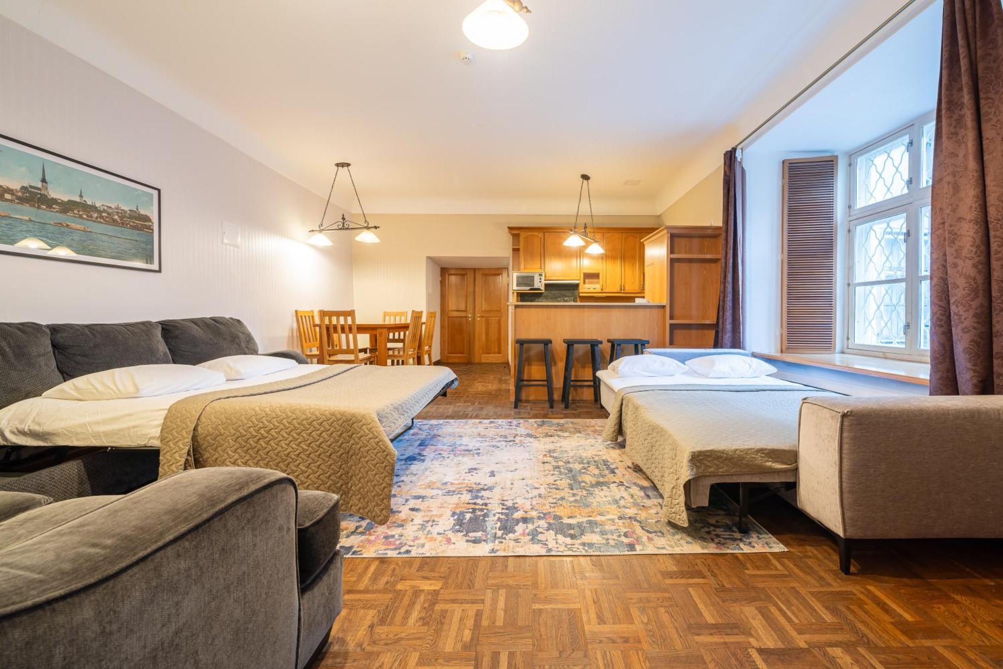 Old Town - Kohtu Apartment ทาลลินน์ ภายนอก รูปภาพ
